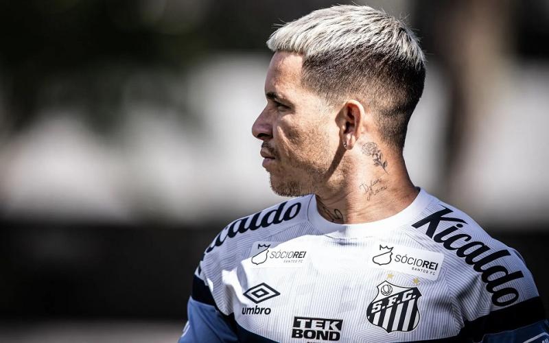 Santos estuda saída de Soteldo após episódio de indisciplina