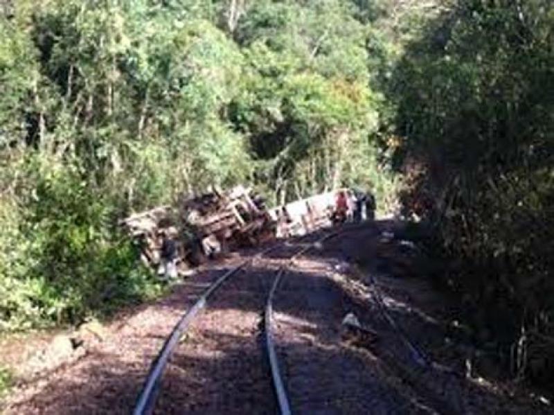 Corpo é encontrado com sinais de espancamento