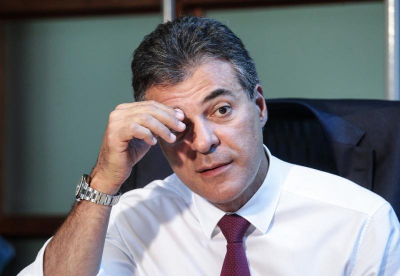 Popularidade de Richa despenca e 76% dos paranaenses desaprovam sua gestão