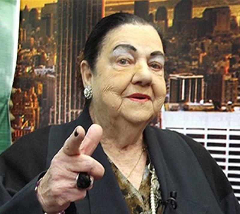 Vidente Mãe Dináh morre em São Paulo