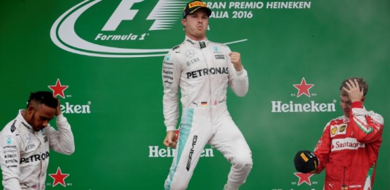 Hamilton erra, Rosberg vence e diferença cai para 2 pontos; Massa é o 9º