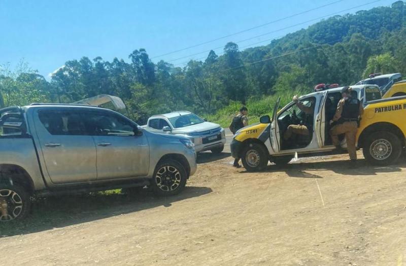 PM caça assaltante após roubo a farmácia em Guapirama
