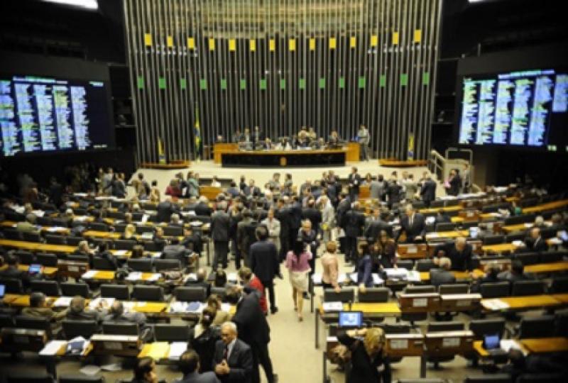 MPF denuncia 15 ex-deputados do ParanÃ¡ por esquema da â€œfarra das passagensâ€