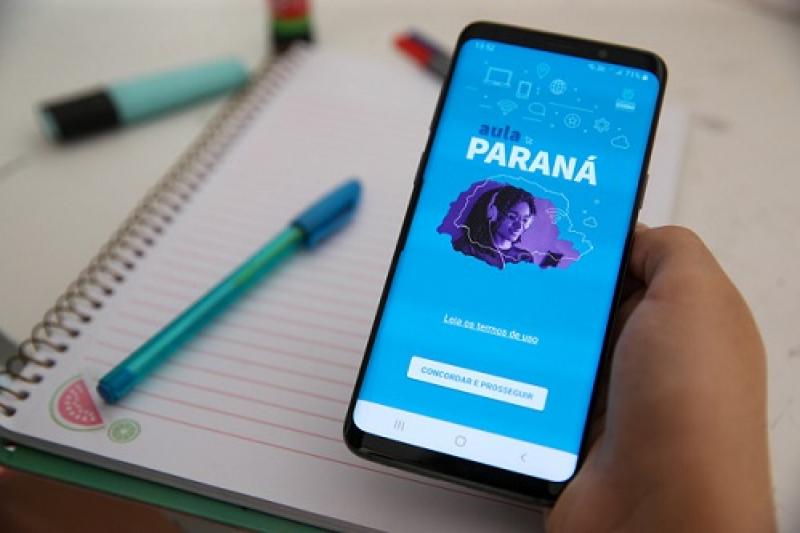 Professores aderem ao EaD e atraem alunos com alternativas criativas