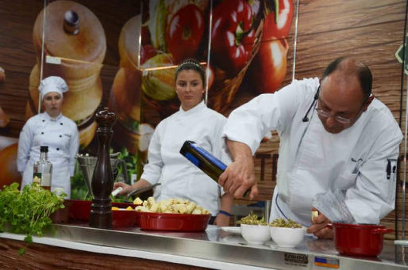 Mundo Gastronômico em Curitiba traz aulas e palestras com chefs e especialistas