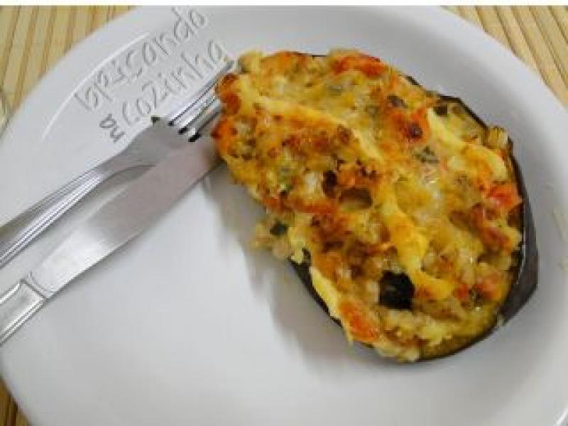 Berinjela recheada a la quaresma