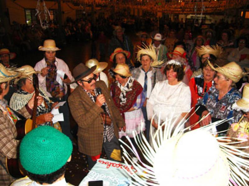 Se liga nesses roteiros para Casamento em Festa Junina!
