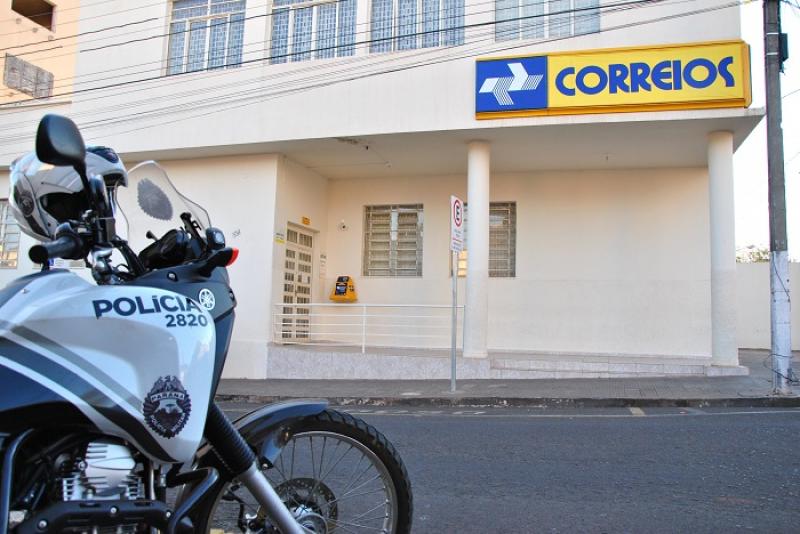 Dupla armada assalta agência dos Correios de S.A.da Platina. PM captura um dos autores