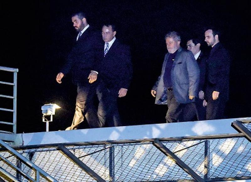 Lula pediu Ã JustiÃ§a para ficar em Curitiba