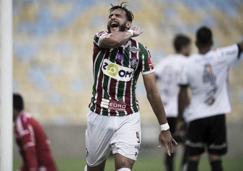 Corinthians vai atrás de Henrique Dourado, do Fluminense