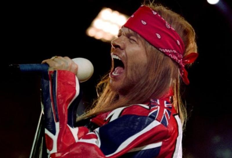 Os altos e baixos do Guns N Roses, que volta ao palco em abril