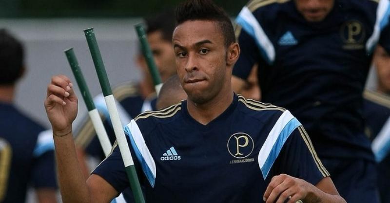 Com Renato Chaves de saída, Ponte fecha com zagueiro do Palmeiras