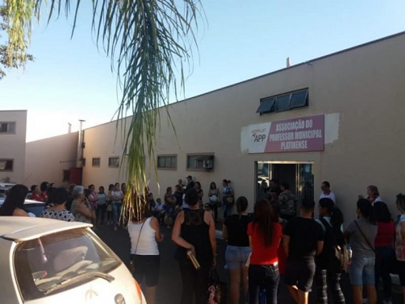 Professores municipais de Santo Antônio da Platina podem entrar em greve
