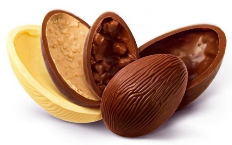Por que o ovo de Páscoa custa mais do que a barra de chocolate?