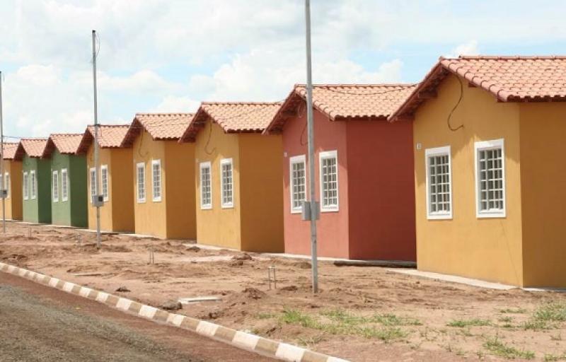 Justiça requer dano moral coletivo por direcionamento de casas populares em Jaguariaíva