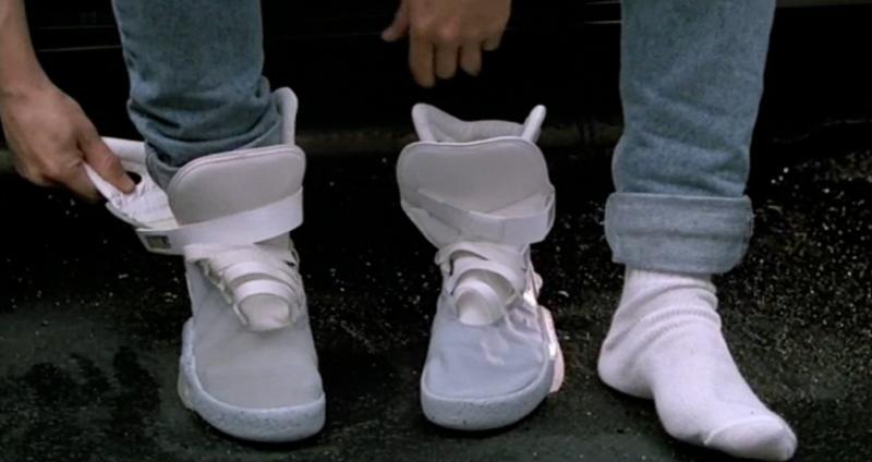 Nike vai lançar o tênis que se amarra sozinho