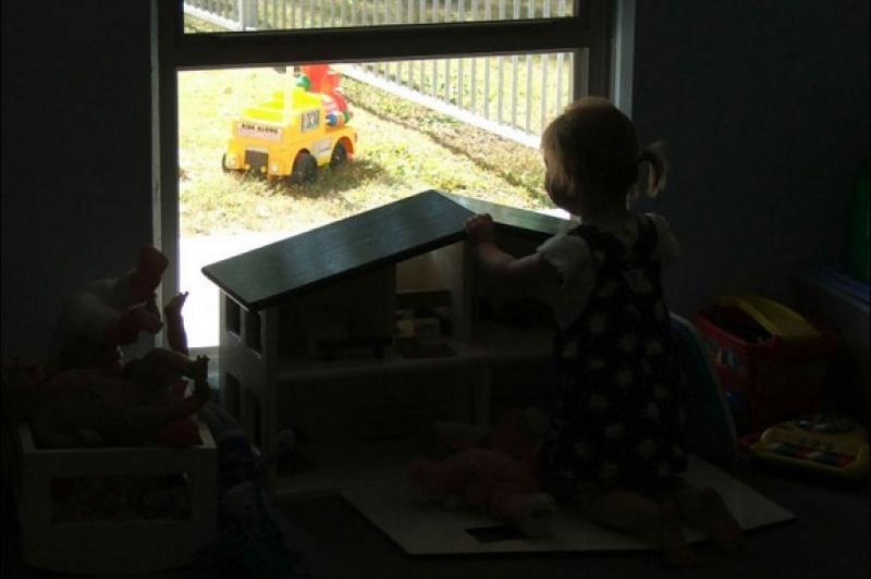 Mães são presas por venderem imagens pornográficas dos próprios filhos no Paraná