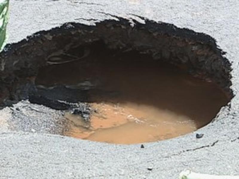 Rompimento de adutora afeta abastecimento em Siqueira Campos