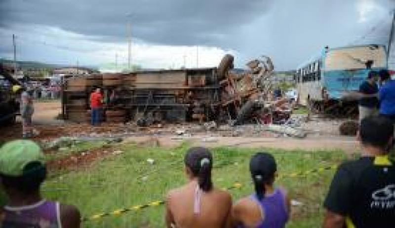 Mais de 500 mil pessoas morreram no trânsito de 2003 a 2012, diz UFRJ