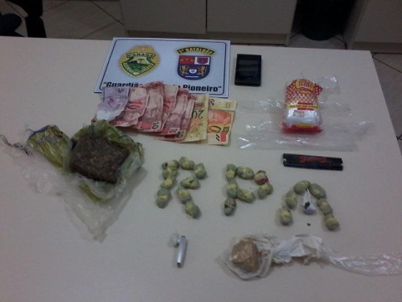 PM prende dupla suspeita de tráfico em Carlopolis