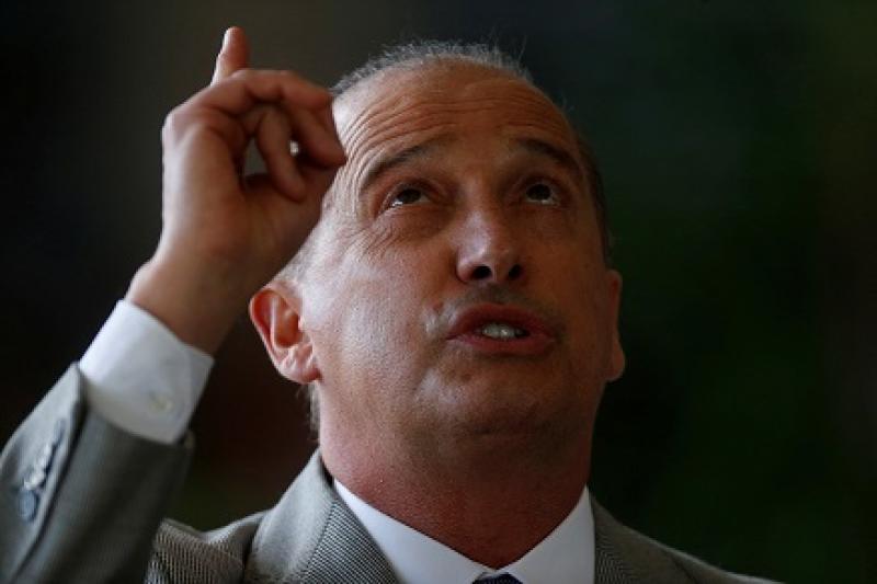 Governo Bolsonaro cede e oferece chefias de estatais com projeção regional a partidos