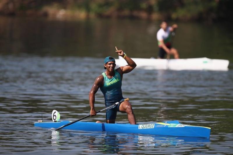 Isaquias Queiroz fica com o bronze na canoagem C 200 metros