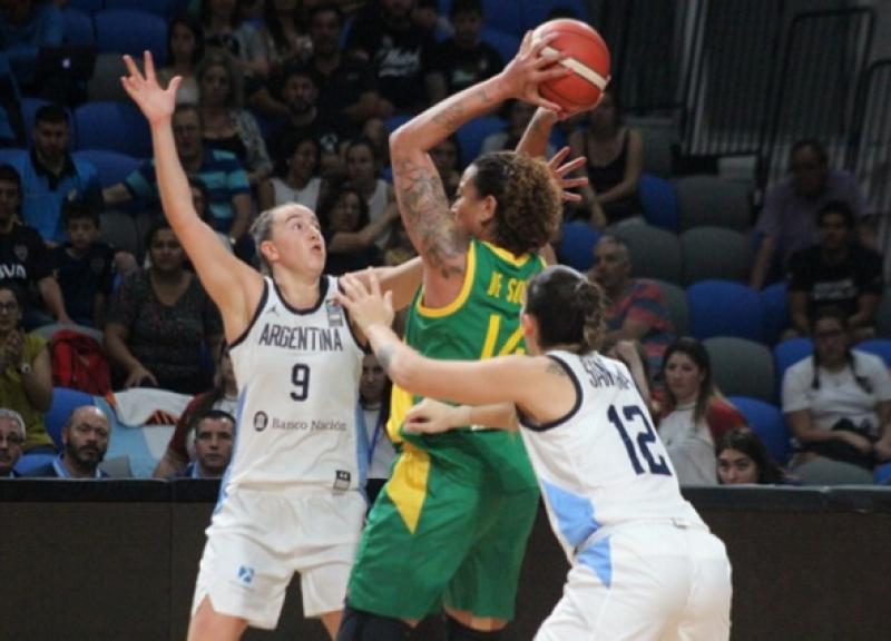 Brasil bate Argentina e se garante no Pré-Olímpico Mundial de Basquete