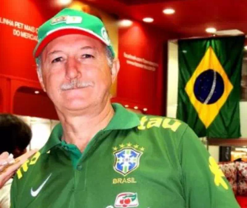 Sósia de Felipão engana colunista e “dá entrevista” em avião