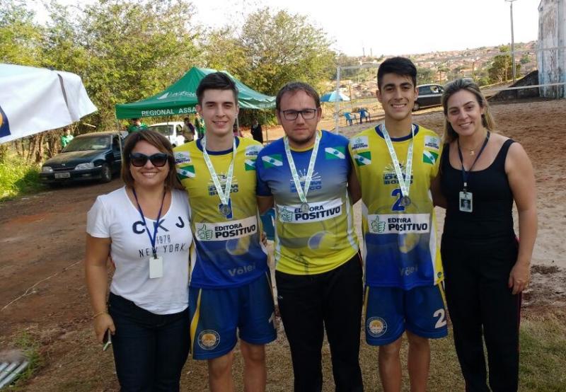 Atletas de Vôlei do Colégio Dom Bosco de Siqueira Campos são destaque nos Jogos Escolares do Paraná