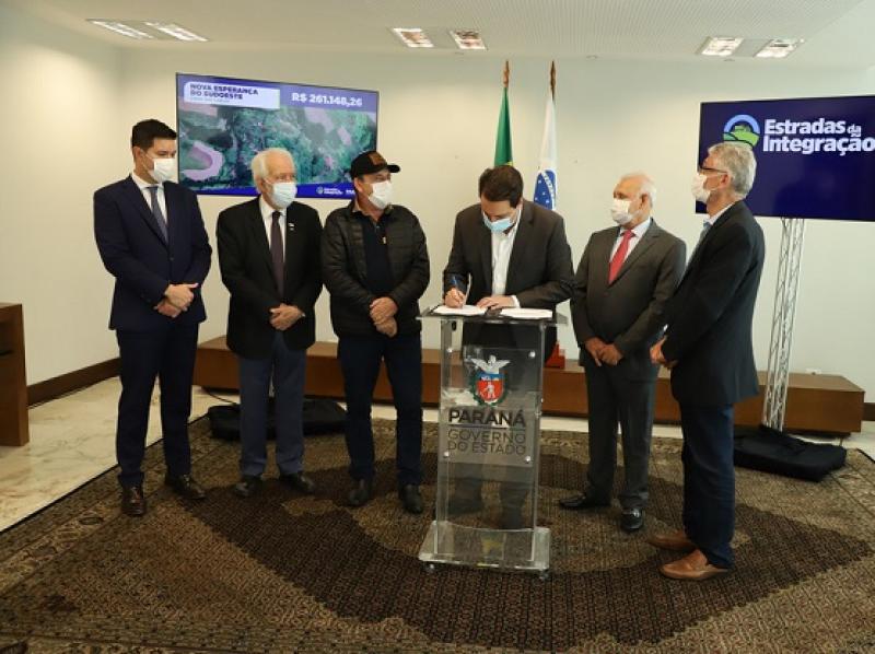 Governo libera R$ 9 milhões para revitalização de estradas rurais em 10 municípios