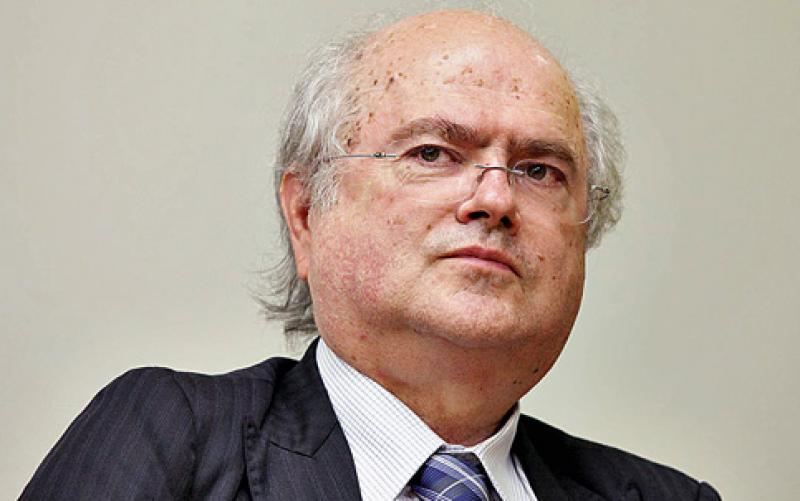 Deputado paranaense é o mais rico da Câmara, teria feito fortuna com calotes