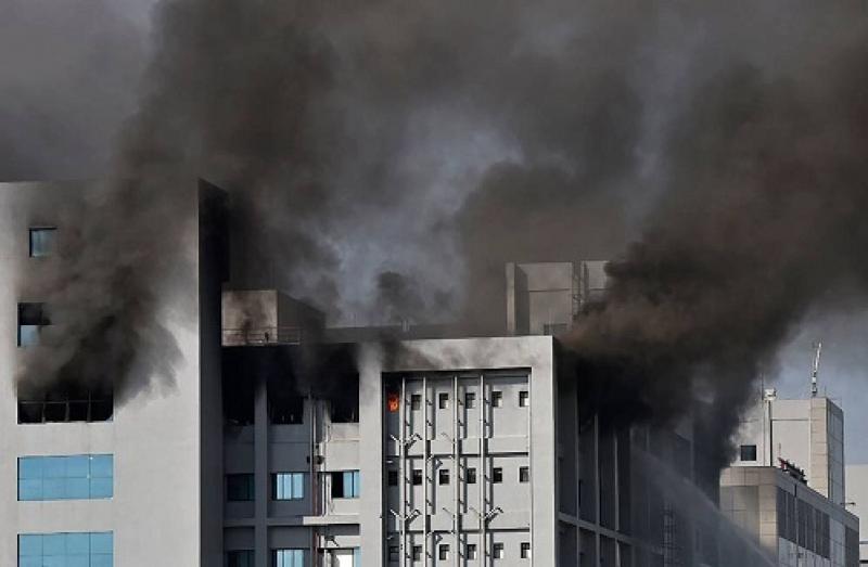 Incêndio atinge uma das fábricas da Serum, instituto indiano de vacina