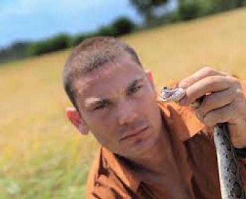 Ex-apresentador do Animal Planet é condenado por venda ilegal de lagartos