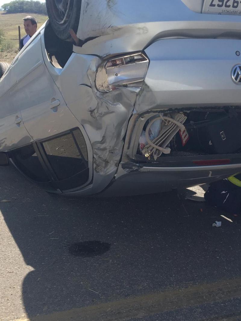 Acidente em Siqueira Campos deixa duas pessoas feridas