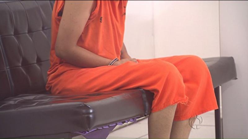 Adolescente é suspeita de mandar matar a mãe para receber seguro