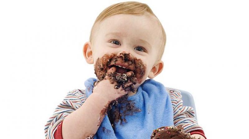 Filhos poderão processar pais por divulgação de fotos na internet, diz pesquisador