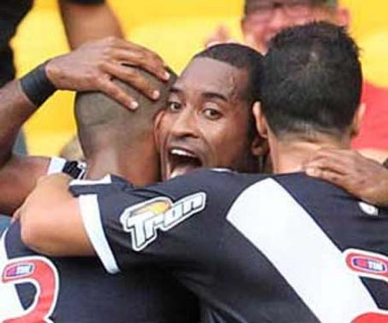 Vasco vence o Fluminense e vai disputar o título com o Flamengo