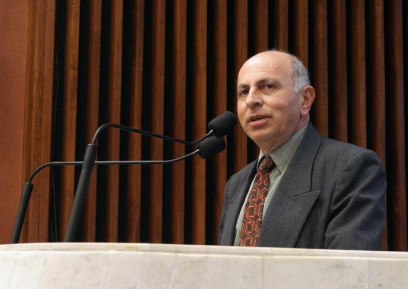 Gilberto Giacoia é homenageado com título de Cidadão Benemérito do Paraná