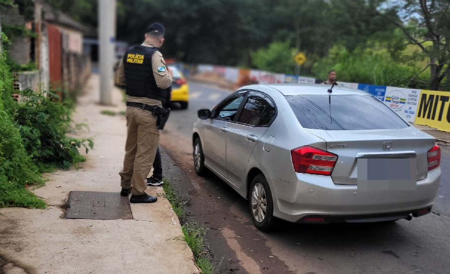 Polícia Militar realiza operação de trânsito com blitz, fiscalizações e apreensão