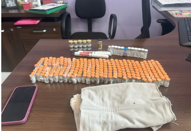 PRF PRENDE TRÊS MULHERES COM 21 KG DE DROGAS E MEDICAMENTOS IRREGULARES EM JACAREZINHO