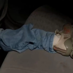 Motorista embriagado sai correndo com uma perna só após esquecer a prótese no carro durante fuga da polícia