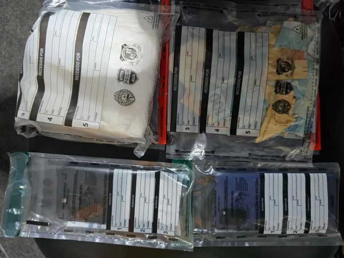 PM apreende mais de meio quilo de cocaína e prende dois homens em Ribeirão Claro