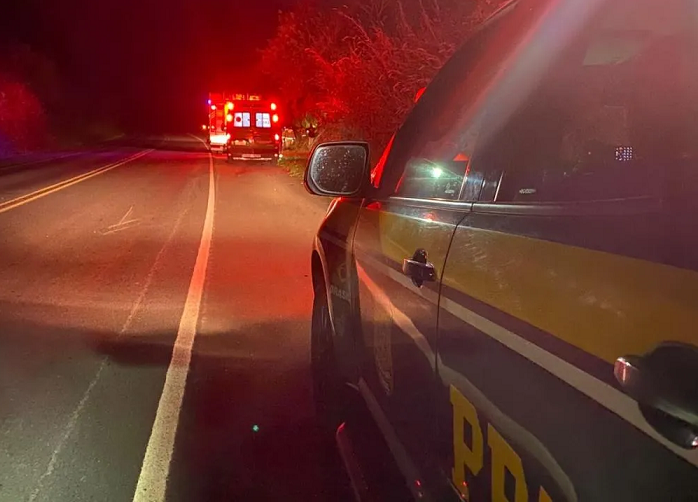 Motociclista morre e três pessoas ficam feridas em grave acidente, em Guapirama