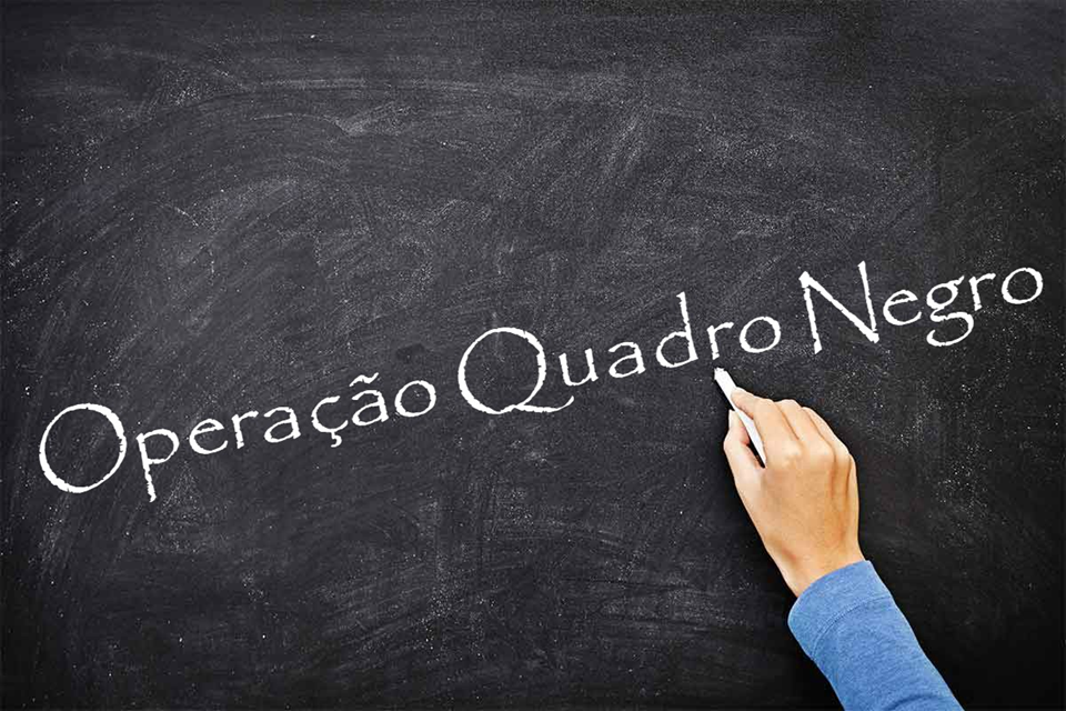 Justiça condena ex-servidora da Educação e empresário por improbidade na Operação Quadro Negro