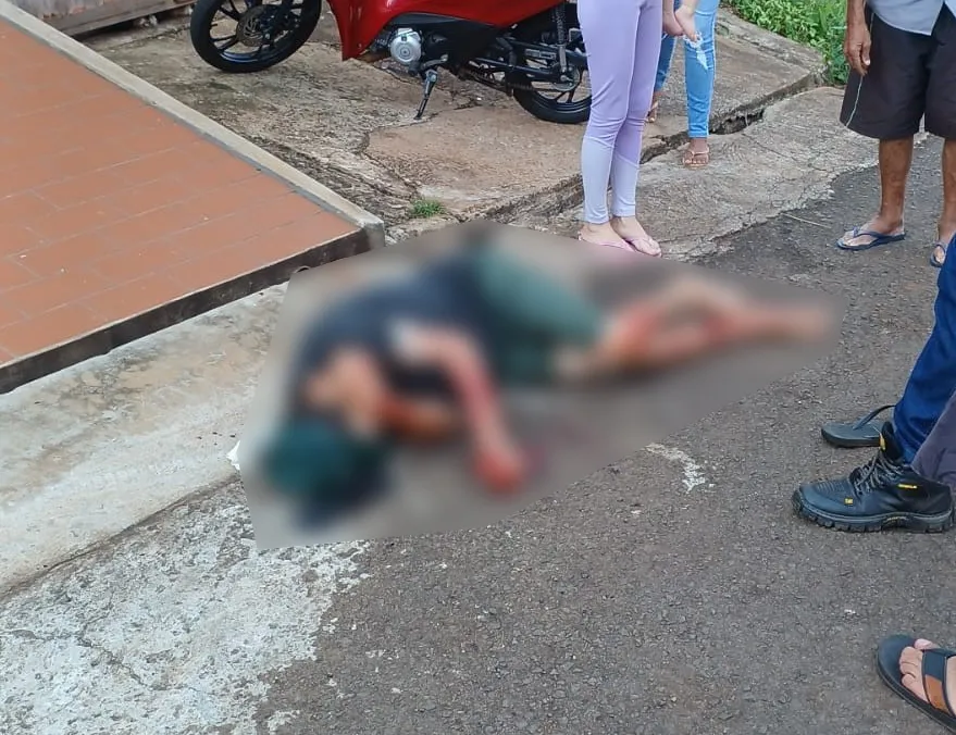 Homem fica gravemente ferido após ataque de pitbull