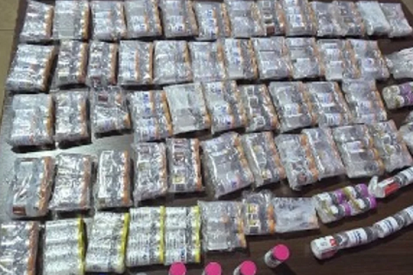 Operação Efeito Colateral prende quatro pessoas por comércio irregular de medicamentos em Ribeirão Claro