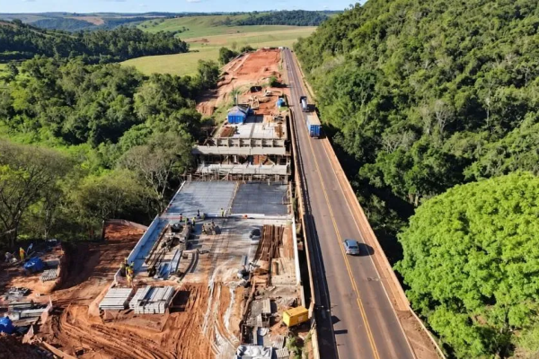 Santo Antônio da Platina e Jacarezinho terão interdições na BR-153 nesta segunda e terça-feira