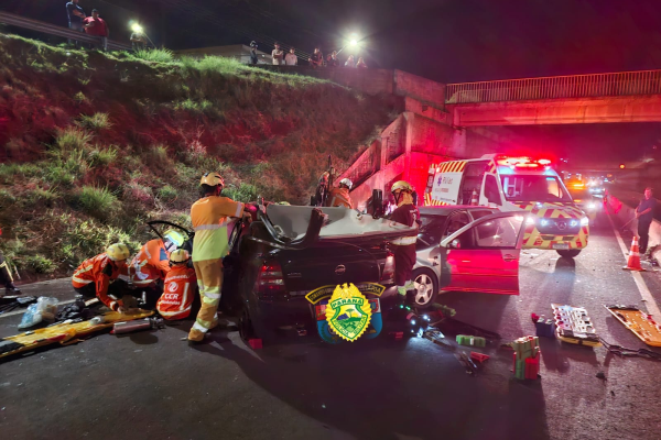 Acidente grave na PR-445 em Londrina deixa uma jovem morta e vários feridos