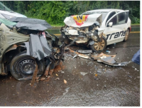Acidente deixa quatro feridos na BR-153 entre Jacarezinho e Santo Antônio da Platina