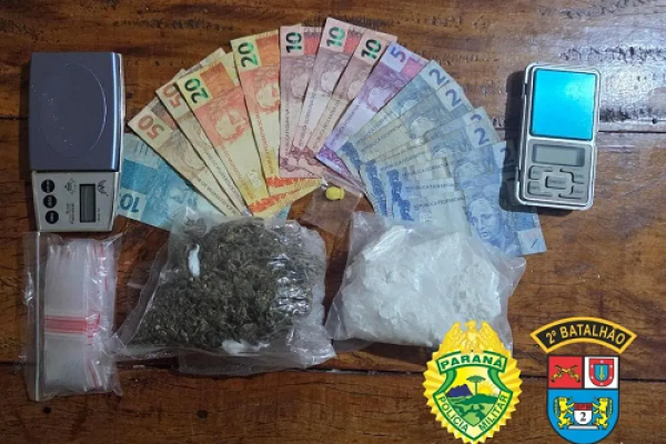 Homem é preso suspeito de usar moto e bag de entregador para distribuir drogas